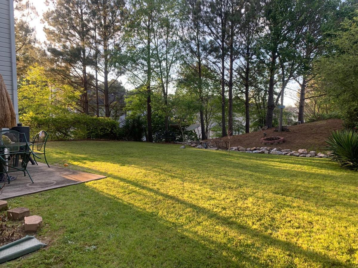 Captivating Home Near Downtown Atl Conley Kültér fotó